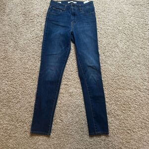 Women’s Levi’s Blue Denim High Rise Skinny Jeans Size 26